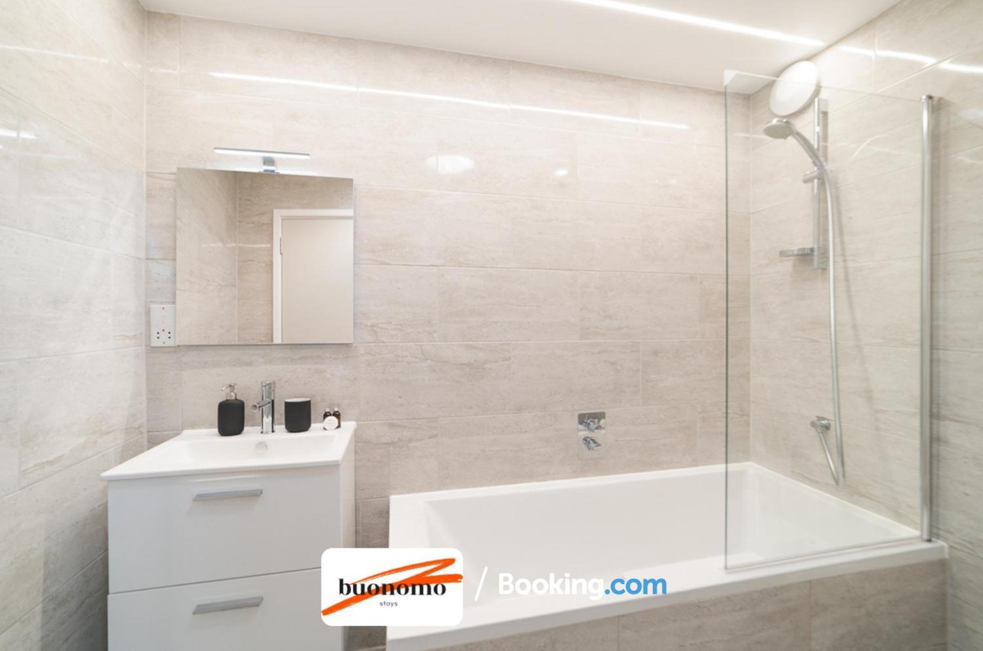 Two Bedroom Apartment At Buonomo Stays Short Lets & Serviced Accommodation London Exterior foto