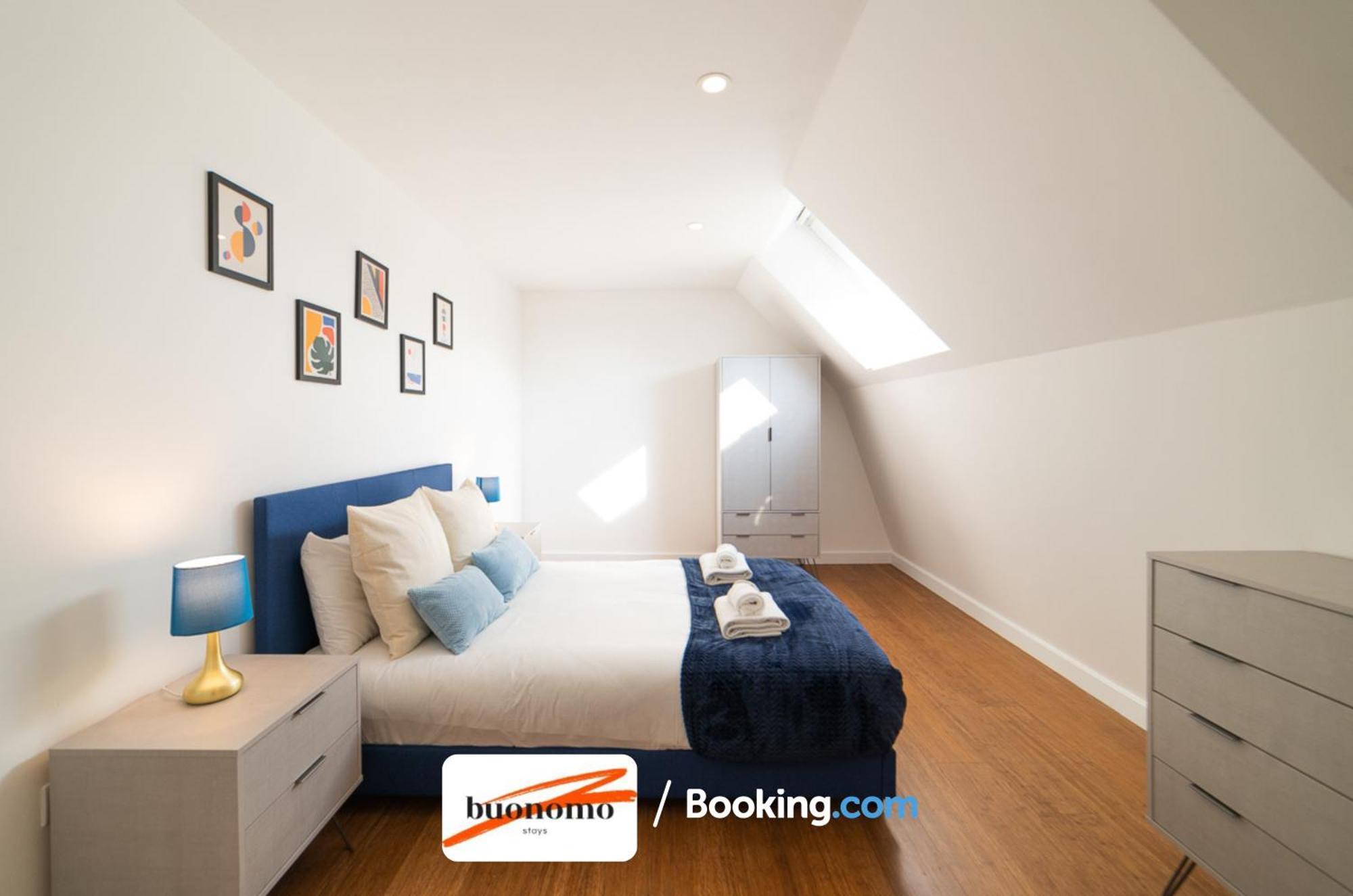 Two Bedroom Apartment At Buonomo Stays Short Lets & Serviced Accommodation London Exterior foto